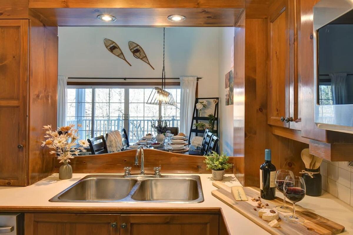 Huge Condo In Front Of Tremblant Ski Resort Mont-Tremblant Esterno foto